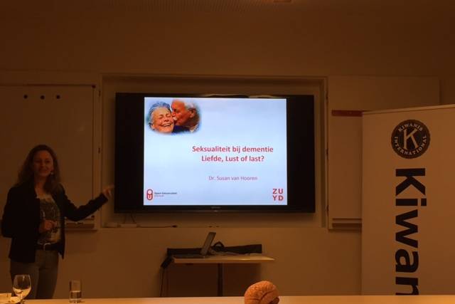 presentatie-susan-seksualiteit-bij-dementie-liefde-lust-of-last-236 - Afbeelding 1 van 9